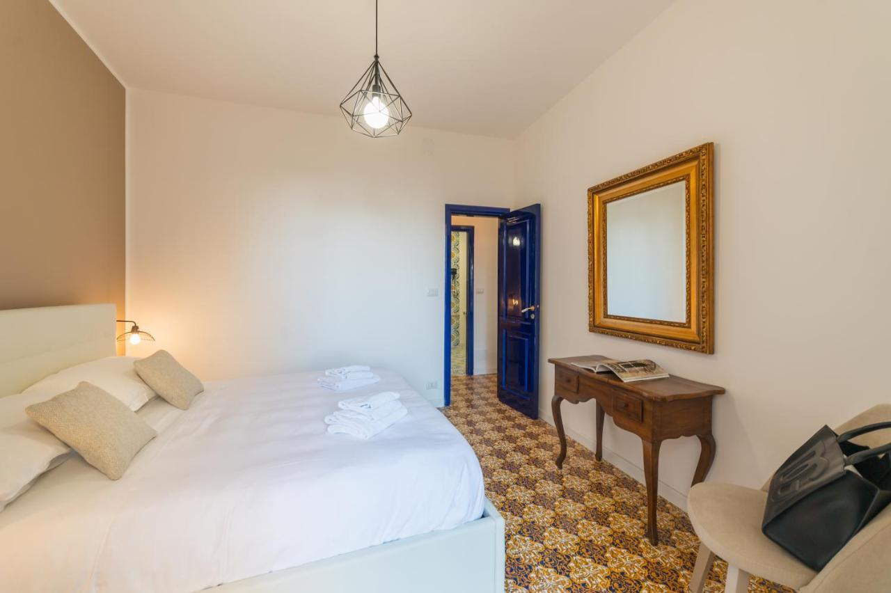 Castalia Apartments & Rooms Duomo Taormina Eksteriør bilde